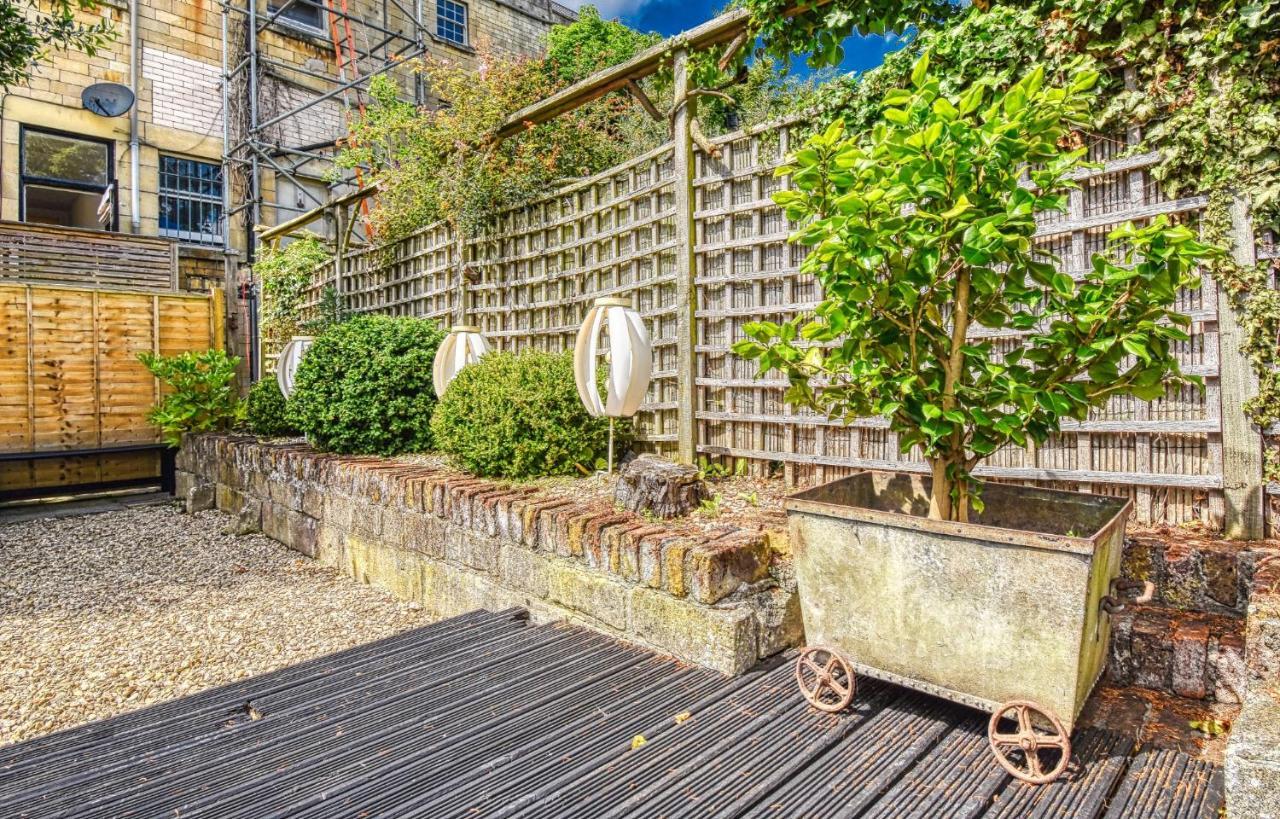 2 Bedroom Apartment In Bath City Centre With Garden & Free Parking エクステリア 写真