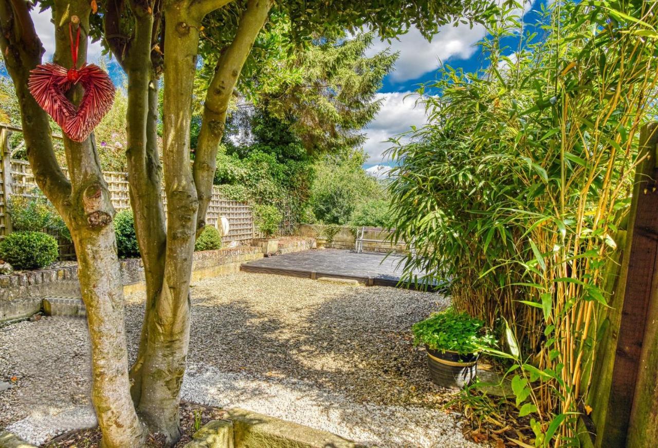 2 Bedroom Apartment In Bath City Centre With Garden & Free Parking エクステリア 写真