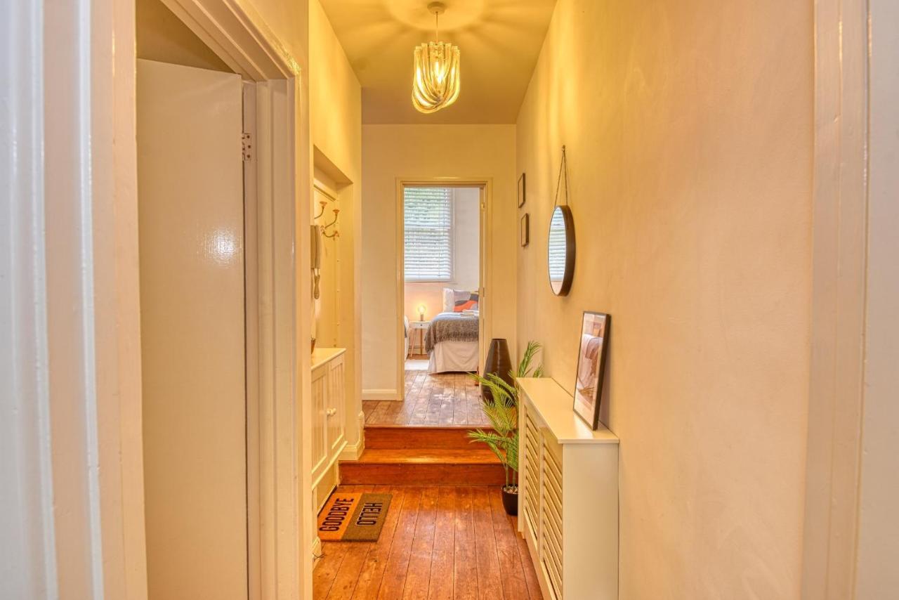 2 Bedroom Apartment In Bath City Centre With Garden & Free Parking エクステリア 写真