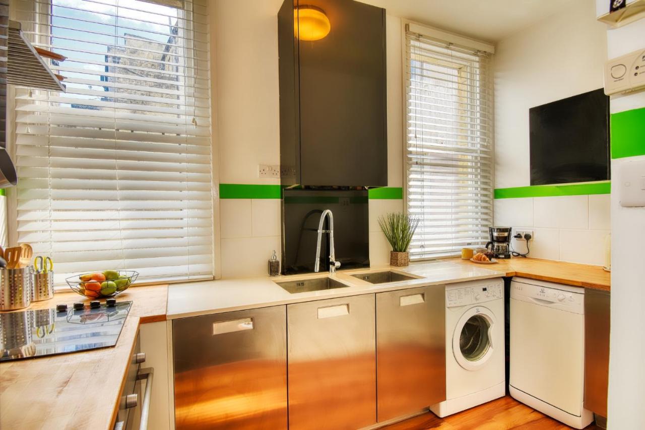 2 Bedroom Apartment In Bath City Centre With Garden & Free Parking エクステリア 写真